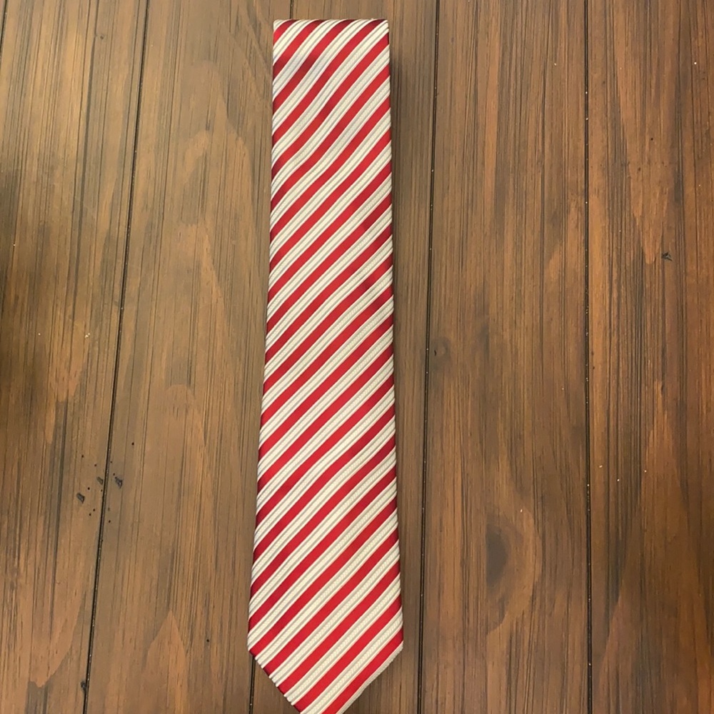 SEAN JOHN NWT Red & White Stripe 100% Silk Tie